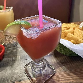 El Tapatio - Mexican Near Me - Sacramento, California