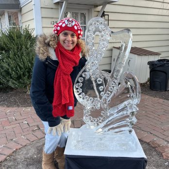 Peddler's Village - Music Sign Ice Sculpture - Shopping Centers Near Me - New Hope, Pennsylvania Peddler's Village - Music Sign Ice Sculpture - Shopping Centers Near Me - New Hope, Pennsylvania