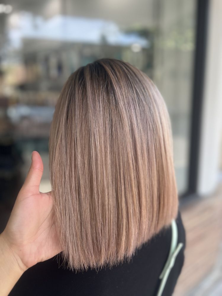 Essence Salon