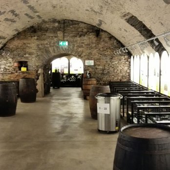 Mosel-Vinothek - Beer, Wine & Spirits Near Me - Bernkastel-Kues, RP Mosel-Vinothek - Beer, Wine & Spirits Near Me - Bernkastel-Kues, RP