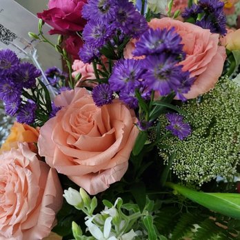 Bonnie Brae Flowers - Florists Near Me - Denver, Colorado Bonnie Brae Flowers - Florists Near Me - Denver, Colorado