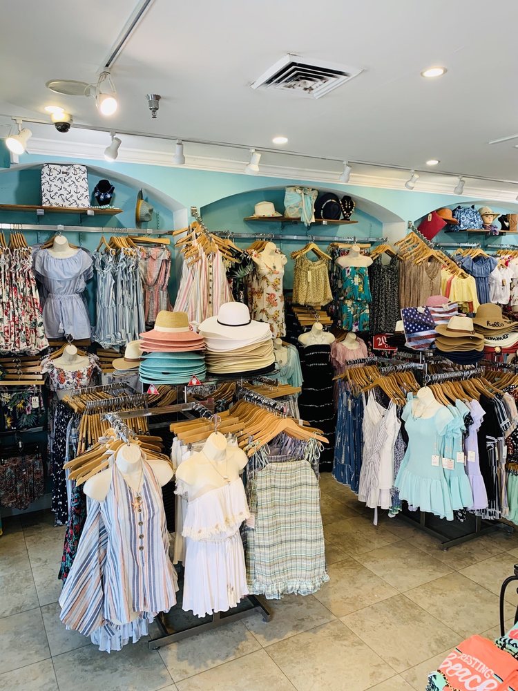 HOUSE OF STYLE Updated May 2024 22 Photos 1217 Celebrity Cir