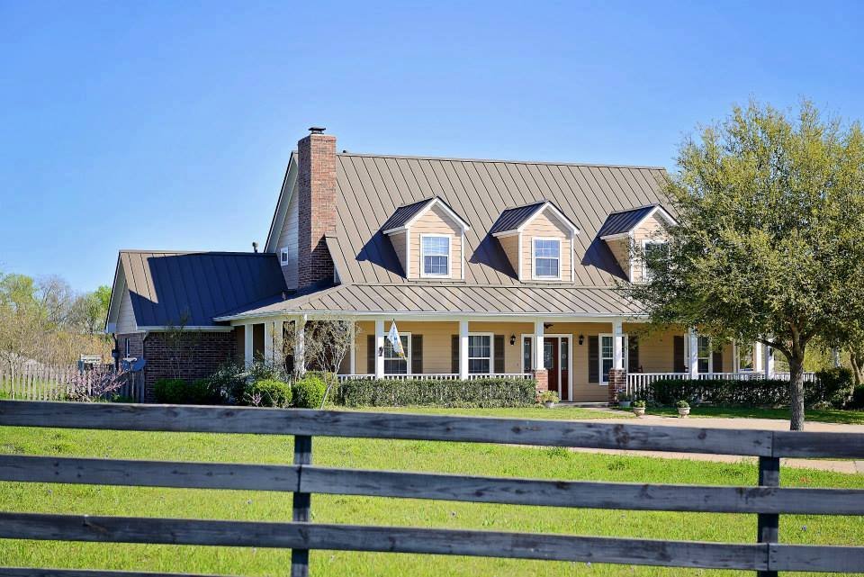 Slide of Xtreme Roofing - New Braunfels