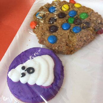 Eileen's Colossal Cookies - Bakeries Near Me - Hastings, Nebraska Eileen's Colossal Cookies - Bakeries Near Me - Hastings, Nebraska