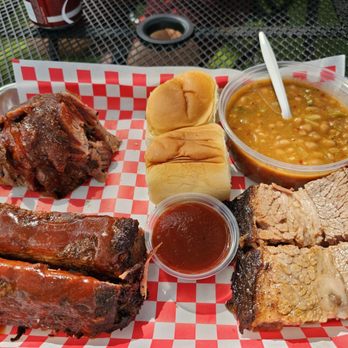Bull Smokehouse - Food Trucks Near Me - Clermont, Florida Bull Smokehouse - Food Trucks Near Me - Clermont, Florida