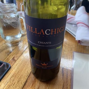 Rozafa Mediterranean Bistro - Chianti - Mediterranean Near Me - Quincy, Massachusetts