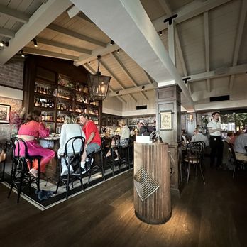 Violet Bistro - The Bar - French Near Me - Los Angeles, California Violet Bistro - The Bar - French Near Me - Los Angeles, California