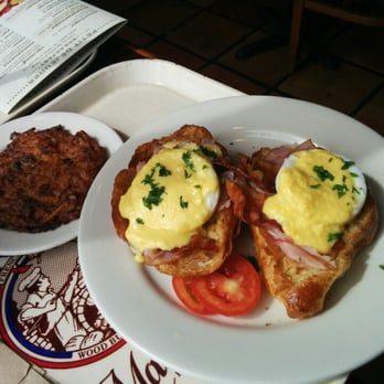 la Madeleine - Parisien Eggs Benedict - Bakeries Near Me - Austin, Texas