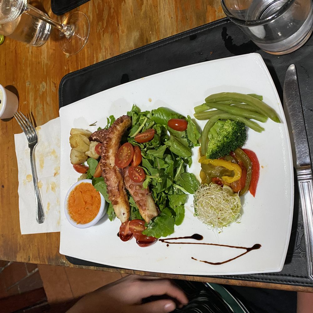 Romeo - pulpo octopus a la plancha - Pizza Near Me - Playa del Carmen, ROO Romeo - pulpo octopus a la plancha - Pizza Near Me - Playa del Carmen, ROO