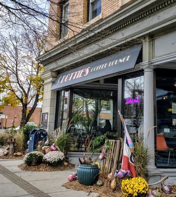 Dottie's Coffee Lounge by null