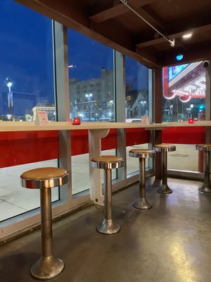 Photo of Mom's Spaghetti - Detroit, MI, US. Seating area