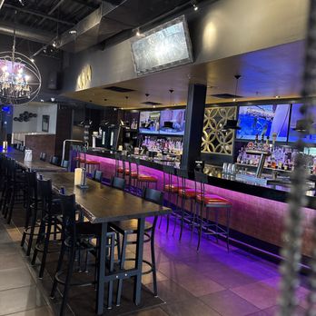 The Marlowe Restaurant and Bar - The bar - Lounges Near Me - Richmond Hill, Ontario The Marlowe Restaurant and Bar - The bar - Lounges Near Me - Richmond Hill, Ontario