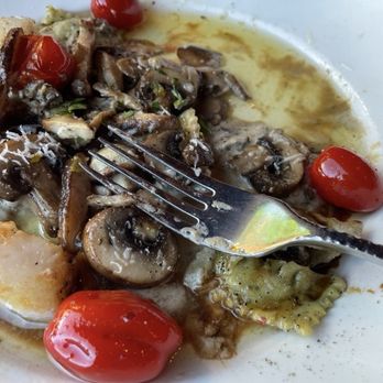 Gervasi Vineyard Resort & Spa - House-Made Mushroom Ravioli, a little Al dente and sauce all oil, scallops cooked perfectly - Italian Near Me - Canton, Ohio