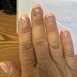 T Nails - Perfect nails for graduation.
