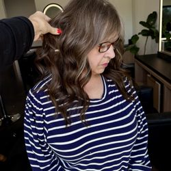Elizabeth J Salon