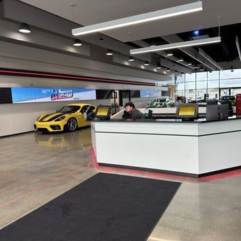 Porsche Experience Center Los Angeles - Racing Experience Near Me - Carson, California Porsche Experience Center Los Angeles - Racing Experience Near Me - Carson, California