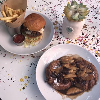 26 Beach Restaurant - One of the best spots for brunch! - New American Near Me - Venice, California