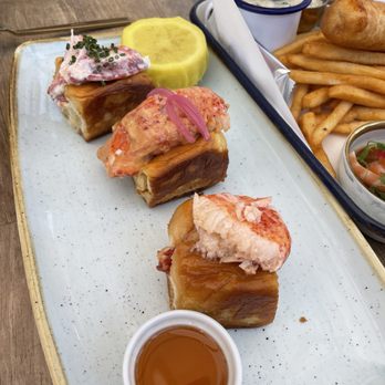 The Lonely Oyster - Lobster Roll Trio - Cocktail Bars Near Me - Los Angeles, California The Lonely Oyster - Lobster Roll Trio - Cocktail Bars Near Me - Los Angeles, California