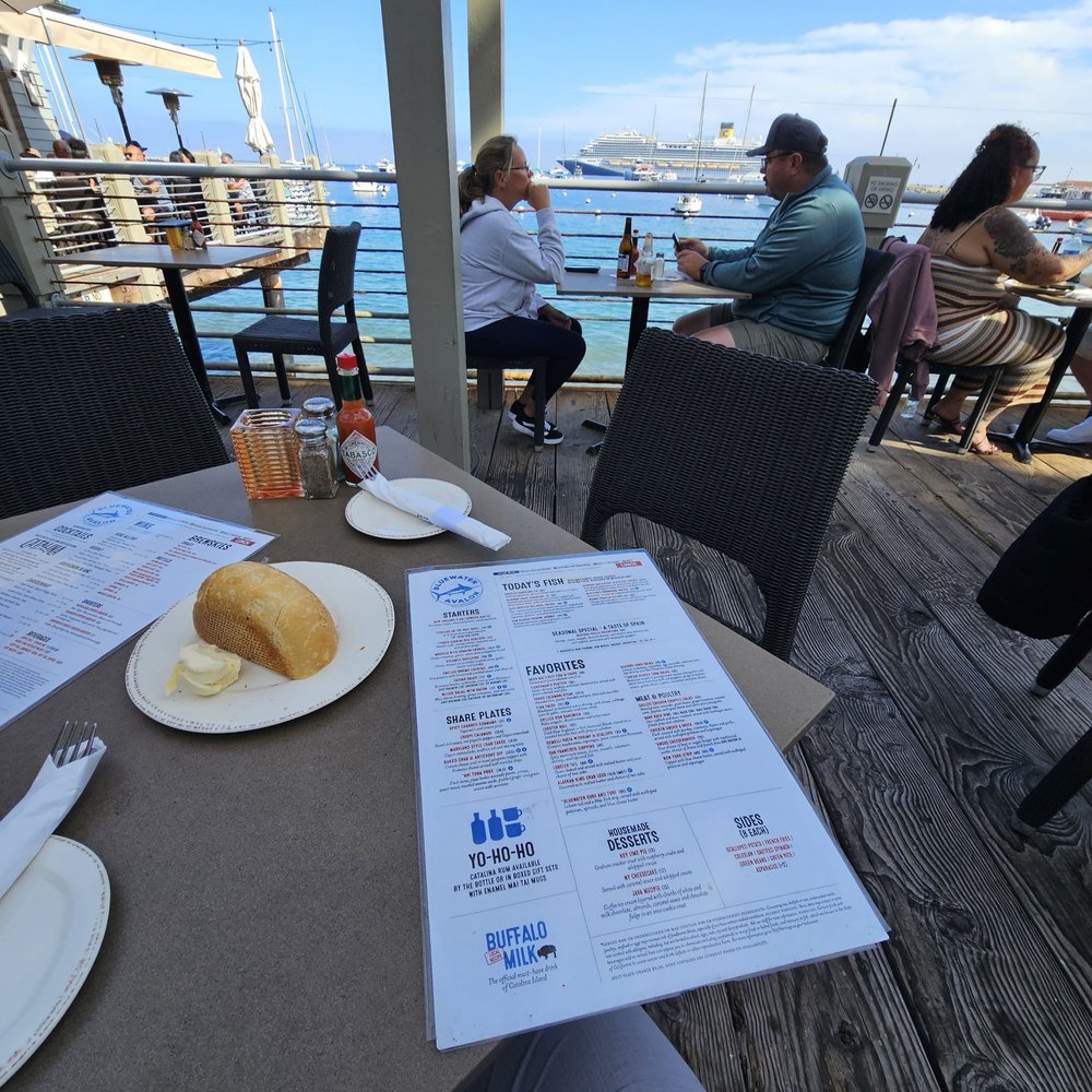 Bluewater Avalon - Ambiance level 10 - Seafood Near Me - Avalon, California Bluewater Avalon - Ambiance level 10 - Seafood Near Me - Avalon, California