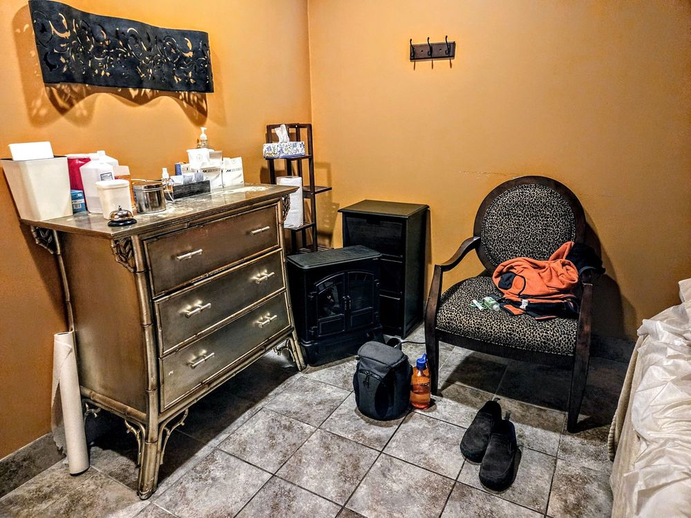 Main Line Acupuncture & Oriental Medicine Logo