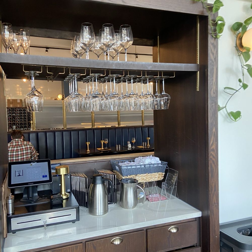 bar Vetti - Italian Near Me - Louisville, Kentucky bar Vetti - Italian Near Me - Louisville, Kentucky