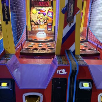 Main Event Webster - Broken machine - Bowling Near Me - Webster, Texas