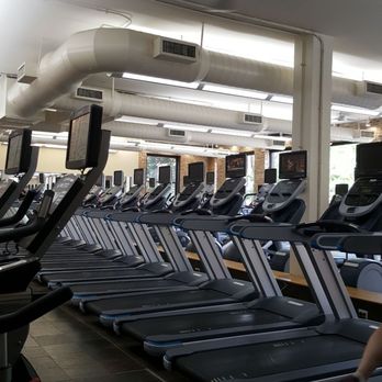 Lincoln Park Athletic Club - Gyms Near Me - Chicago, Illinois Lincoln Park Athletic Club - Gyms Near Me - Chicago, Illinois
