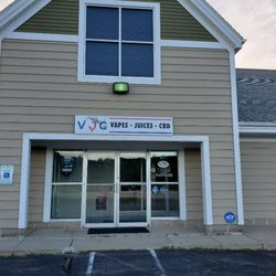 Vapes Juices and CBD - Storefront