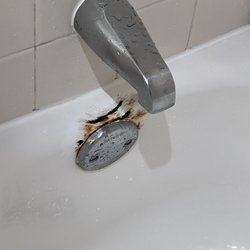 Hilton Daytona Beach Oceanfront Resort - Nasty tub