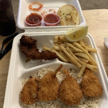 Fish Dish - Pathetic Over Burnt Fish Fail-ay, Skrimps Rocked Though - Seafood Near Me - Burbank, California