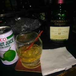 Que Sabrosura! Restaurant & Bar - Some drinks with the cuzin