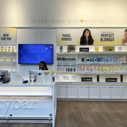 Drybar Baltimore at the Rotunda