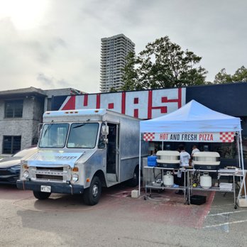 Best Side Pies - Pop-up on Wednesdays and Fridays (noon to 5pm) at Yoas! - Pizza Near Me - Kapolei , Hawaii Best Side Pies - Pop-up on Wednesdays and Fridays (noon to 5pm) at Yoas! - Pizza Near Me - Kapolei , Hawaii