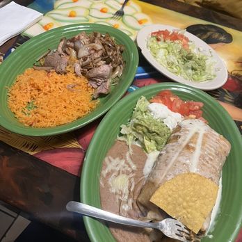 EL Azabache Mexican Restaurant - Texas chimichanga and pork something. - Mexican Near Me - Indianapolis, Indiana EL Azabache Mexican Restaurant - Texas chimichanga and pork something. - Mexican Near Me - Indianapolis, Indiana