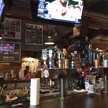 Cooper's Old Time Pit Bar-B-Que - Downstairs Bar - Barbeque Near Me - Austin, Texas