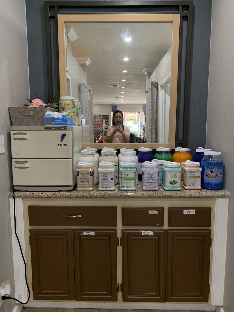 LA JOLLA NAILS & SPA Updated June 2024 69 Photos & 11 Reviews