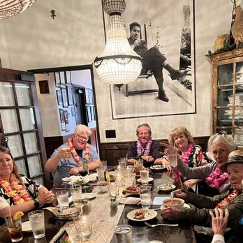 Cafe Fiore - Private Dining Room with room for 12-13 guests. Perfect for parties! - Italian Near Me - Ventura, California Cafe Fiore - Private Dining Room with room for 12-13 guests. Perfect for parties! - Italian Near Me - Ventura, California
