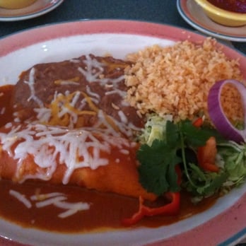 Casa Lupe Restaurant - Perfect Enchilada on HOT PLATE - Mexican Near Me - Campbell, California
