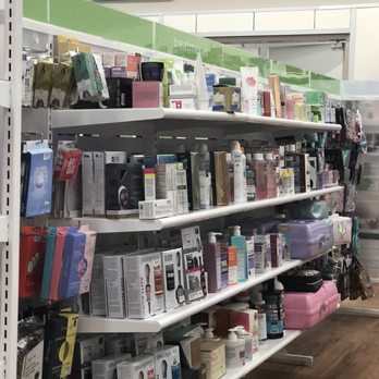 Home Centric - Like a more organized version of tj maxx or homegoods - Furniture Stores Near Me - Cary, North Carolina