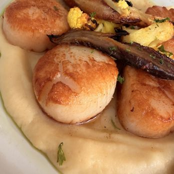 La Maison - Smooth Parsnip purée, Roasted Cauliflower and unbelievable carrots or portobello mushrooms. ‍ - French Near Me - Bronxville, New York