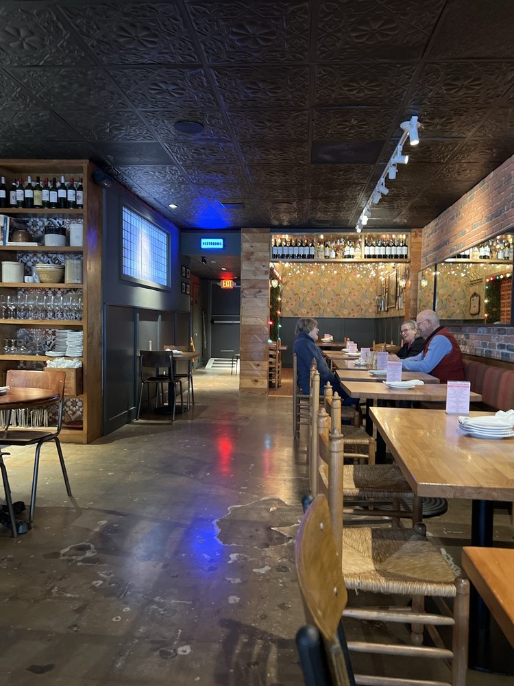 Olivella's Pizza and Wine - Fort Worth