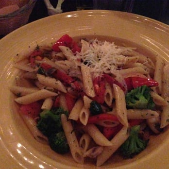 Roman Cucina - Primavera Aglio Olio - Italian Near Me - Fullerton, California Roman Cucina - Primavera Aglio Olio - Italian Near Me - Fullerton, California