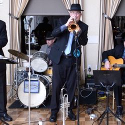 Campbell's Jazz Soup - The swing band hard at work!