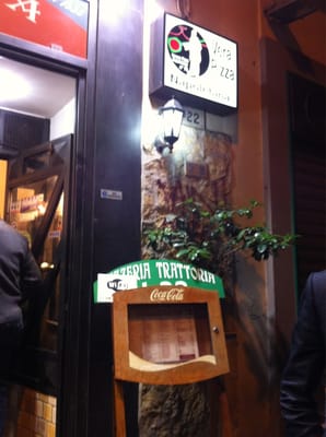 Pizzeria al 22 by null