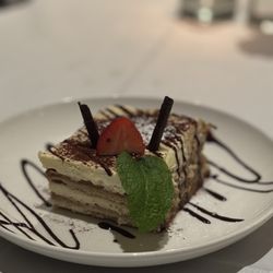 Luciano's Ristorante Italiano - The best tiramisu I dare say ever!!!