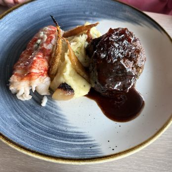Narcoossee's - Surf & Turf* - New American Near Me - Lake Buena Vista, Florida