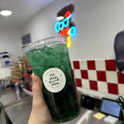 Pit Stop Pizza & Burger - Red Bull Drinks