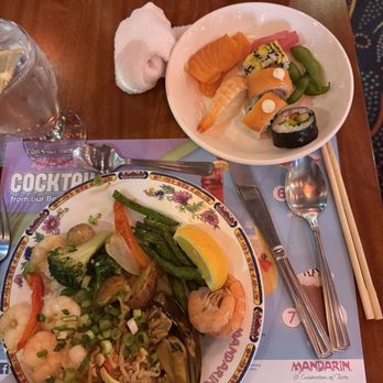 Mandarin Restaurant - Sushi and Sashimi Assortment, White Rice, Fried Rice, Shrimp, Garlic Green Beans, Mussels, Veggies - Buffets Near Me - Niagara Falls, Ontario