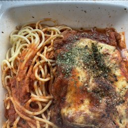 Spaghetti with Parmesan chicken Spaghetti with Parmesan chicken
