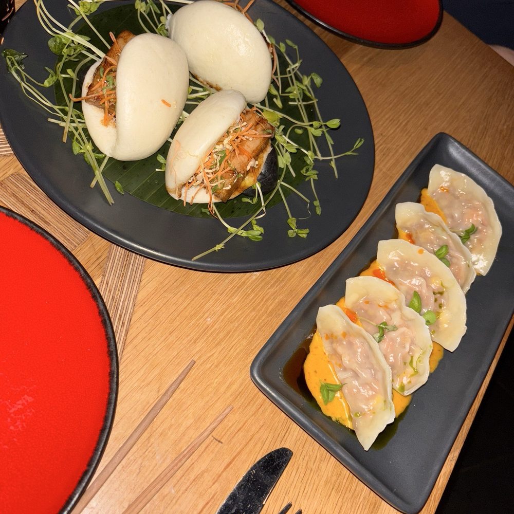 ASSET - Pork Belly Buns and oxtail dumplings - Bars Near Me - New York, New York ASSET - Pork Belly Buns and oxtail dumplings - Bars Near Me - New York, New York